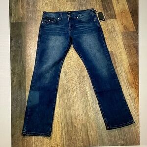 Size W38 / L 34  True religion RICKY Relaxed Straight.